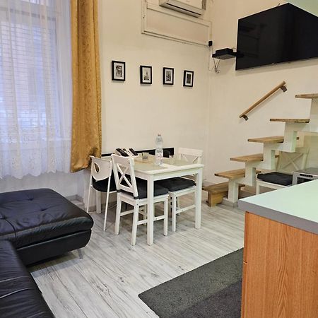Walkway Apartment Deluxe 부다페스트 외부 사진